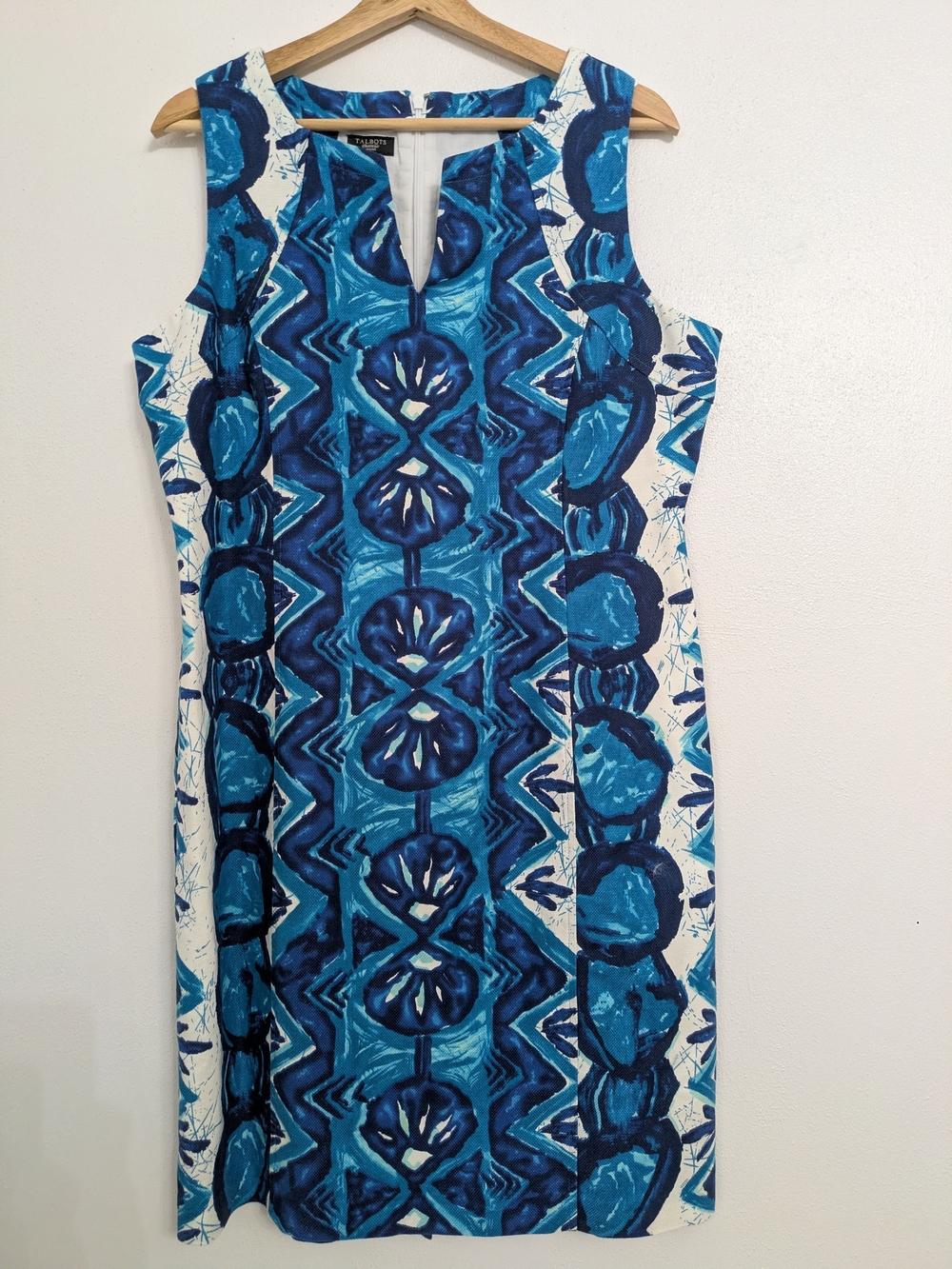 Talbots Blue and White Sleeveless Patterned Sheath Dress